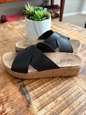 Earth Women's Scout Cork Slides size 10